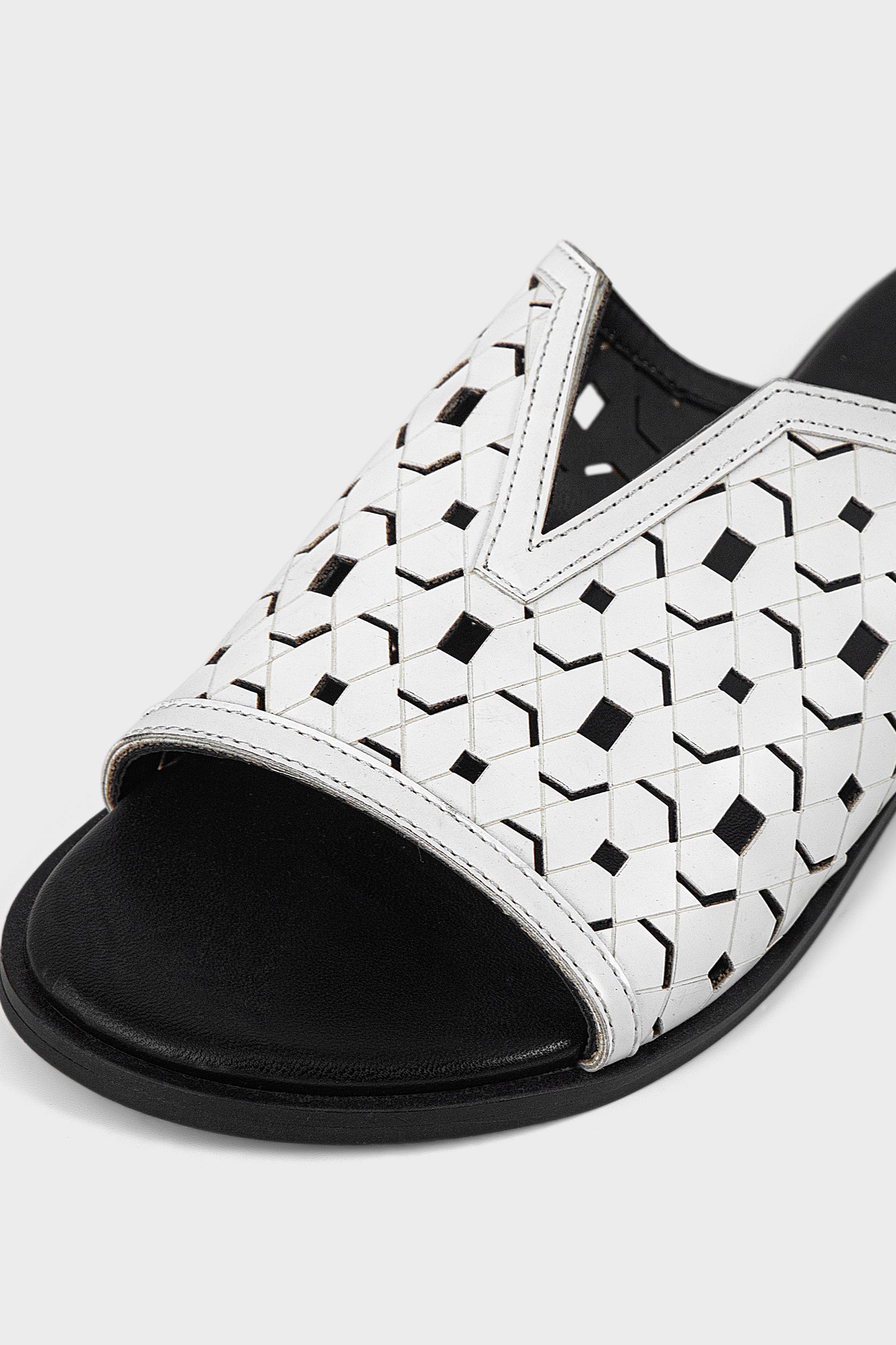 Best Casual Slip On IC0084-White