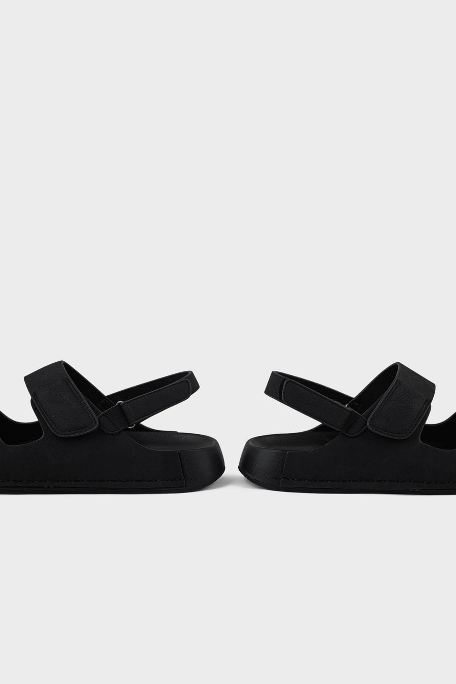 Men Casual Sandal MO1029-Black