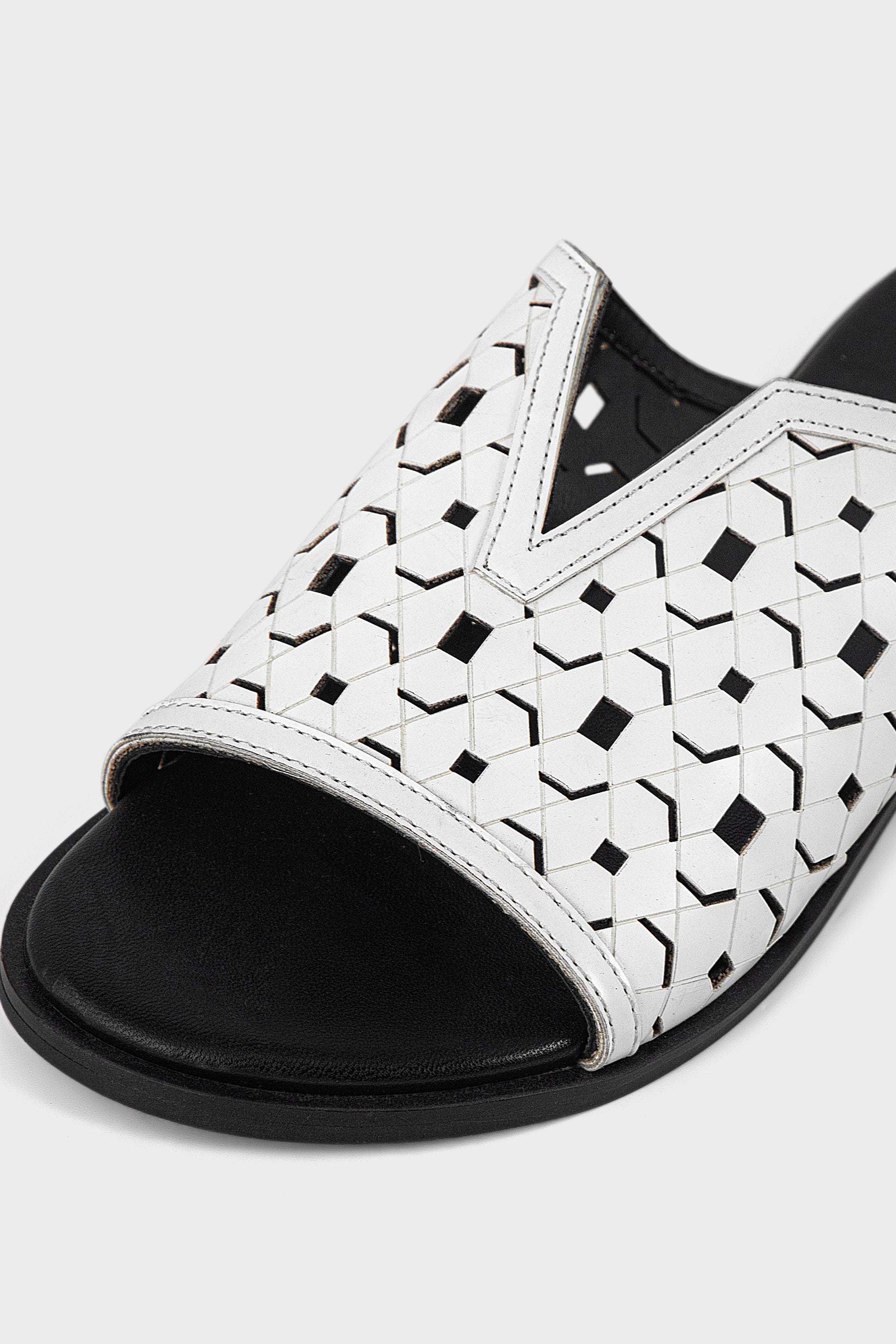 Best Casual Slip On IC0084-White