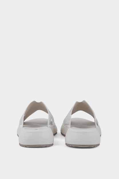 Buy Comfort Slip On IK0101-Beige | My Insignia UAE