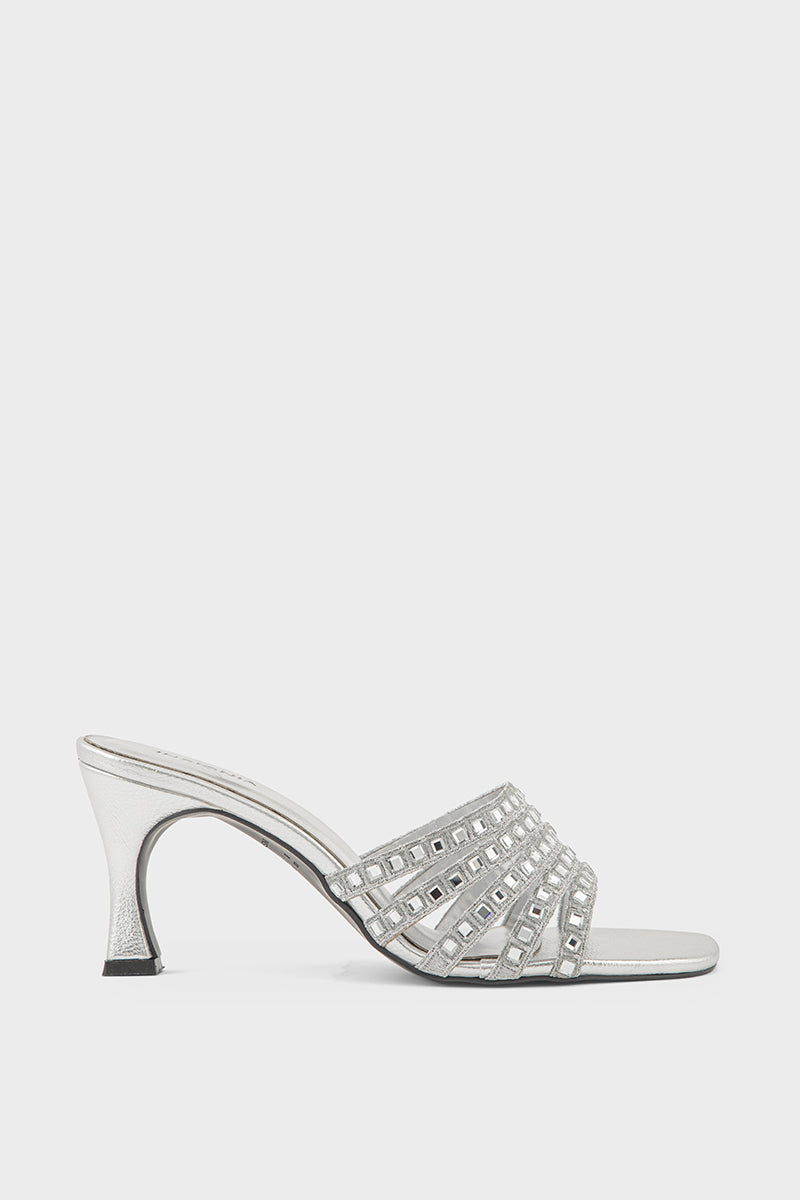 IP0092-Silver', 'footwear