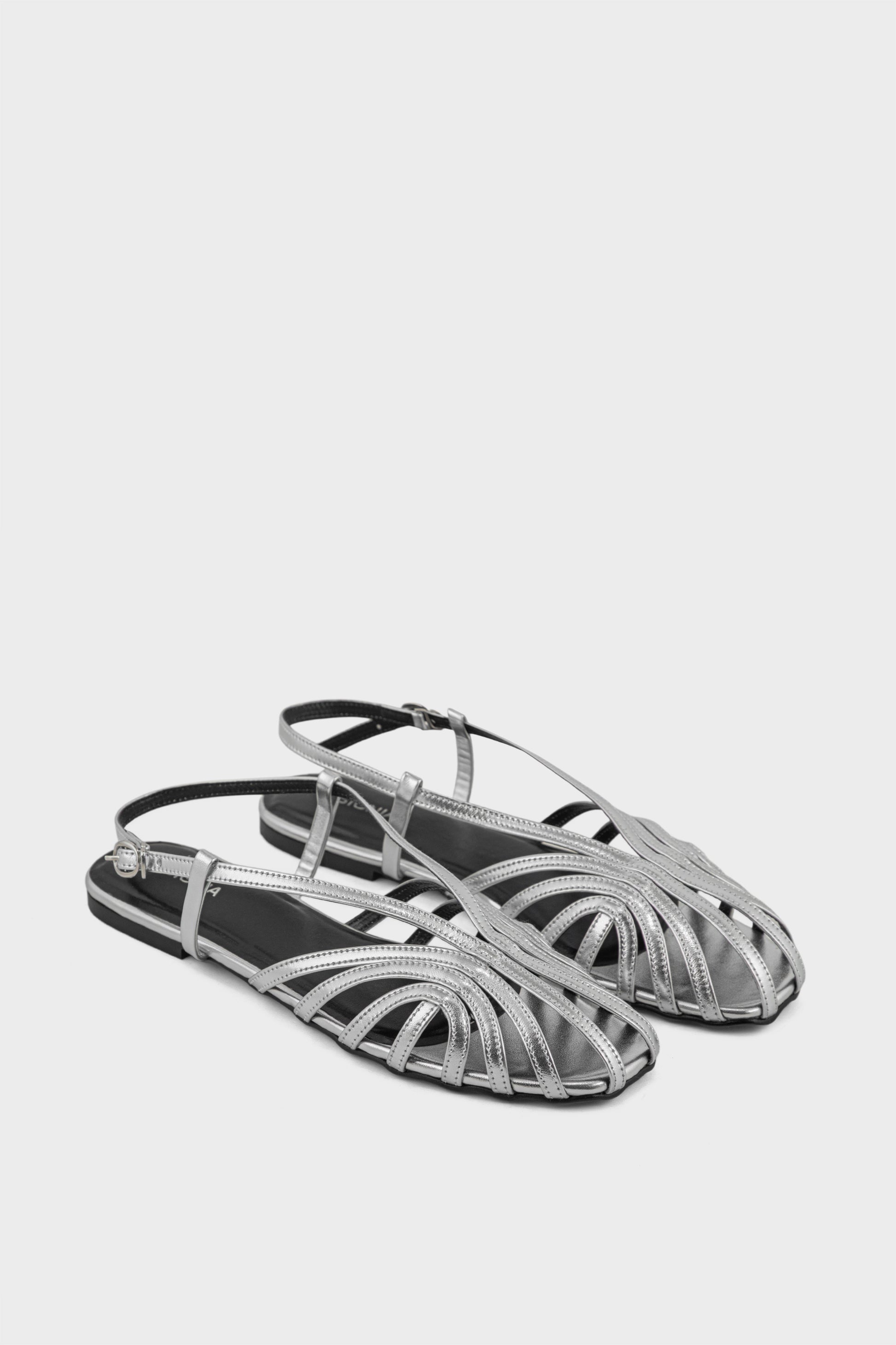  Casual Sandal IC2009 Silver | My Insignia UAE