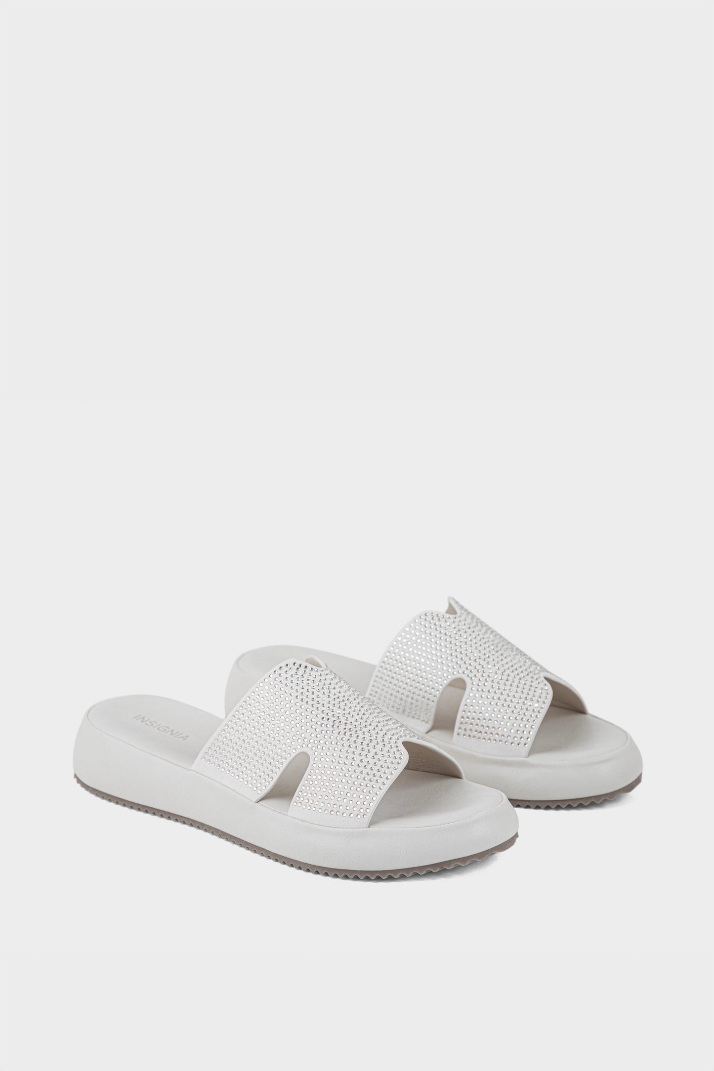  Comfort Slip On IK0101-Beige | My Insignia UAE