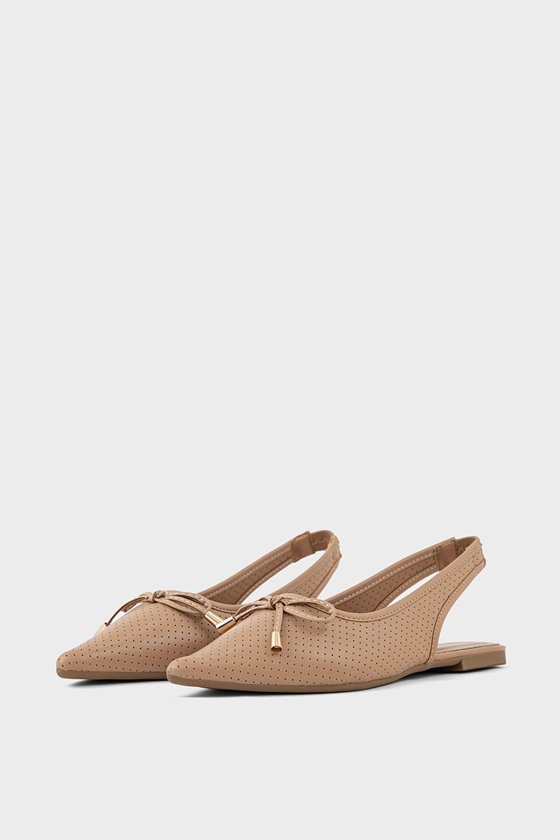 Beige', 'footwear', 'shoes', 'fashion', 'comfortable