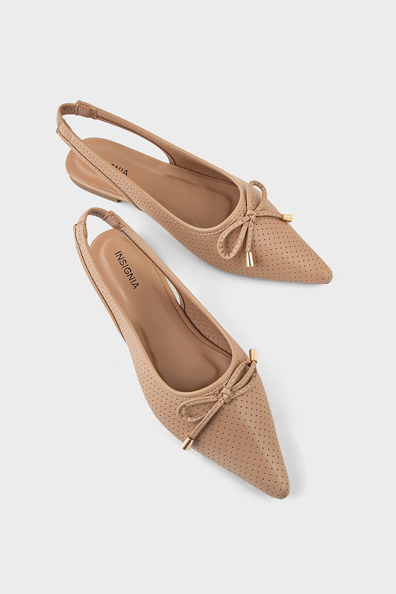 Beige', 'footwear', 'shoes', 'fashion', 'comfortable