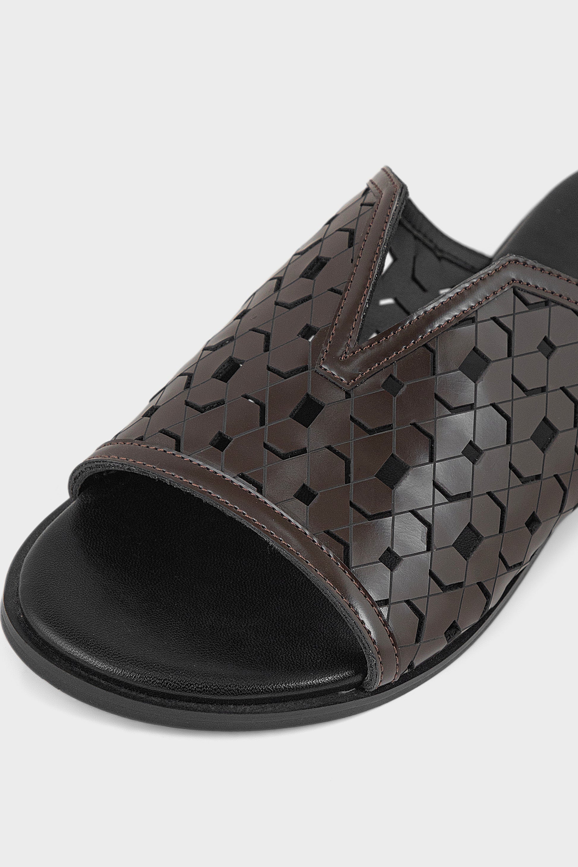 Shop Casual Slip On IC0084-Brown