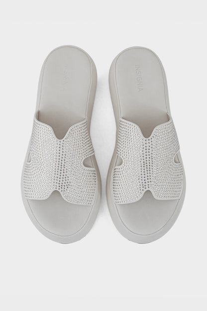 Shop Comfort Slip On IK0101-Beige | My Insignia UAE