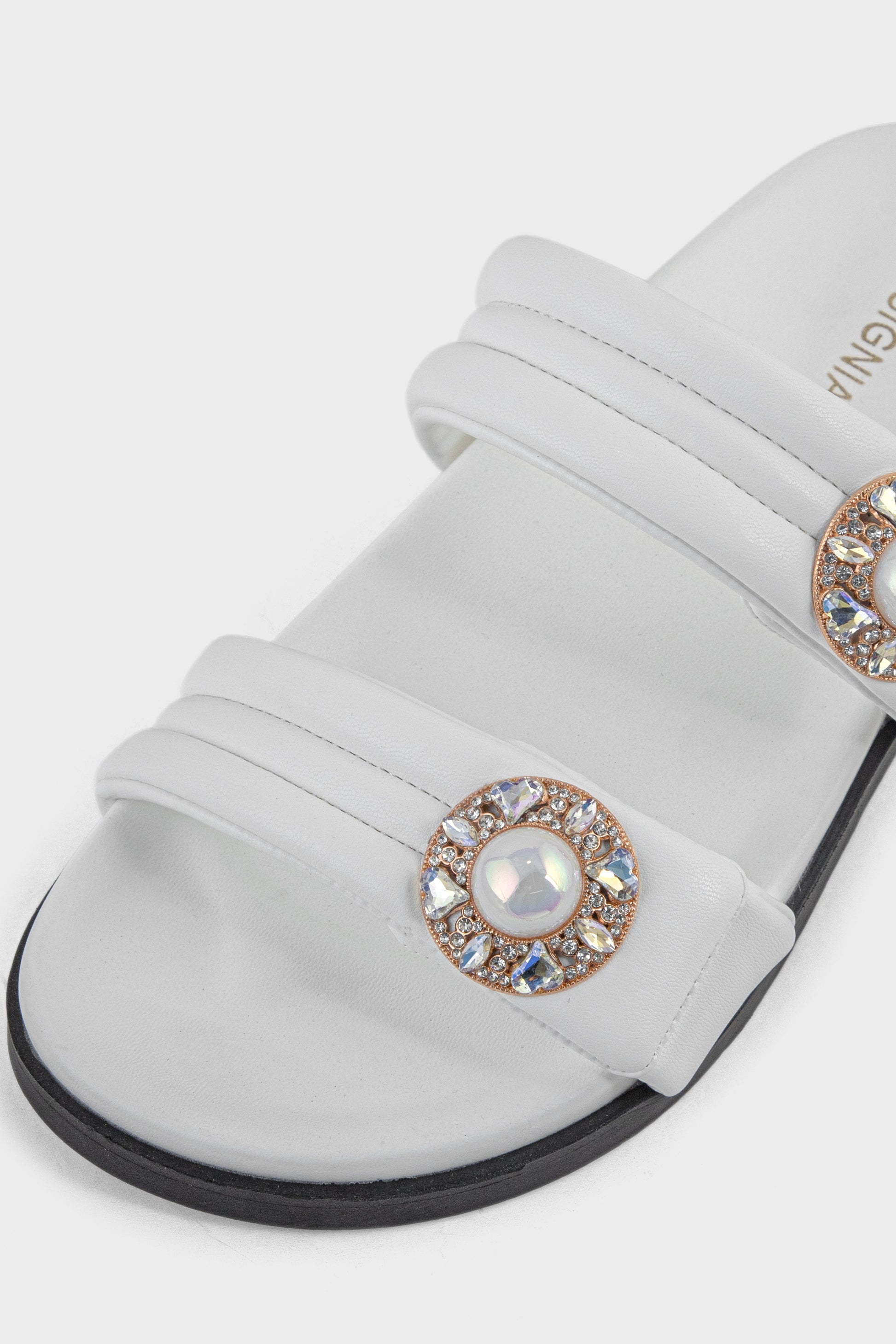 Shop Comfort Slip On IK0106-White | Premium Women Shoes UAE