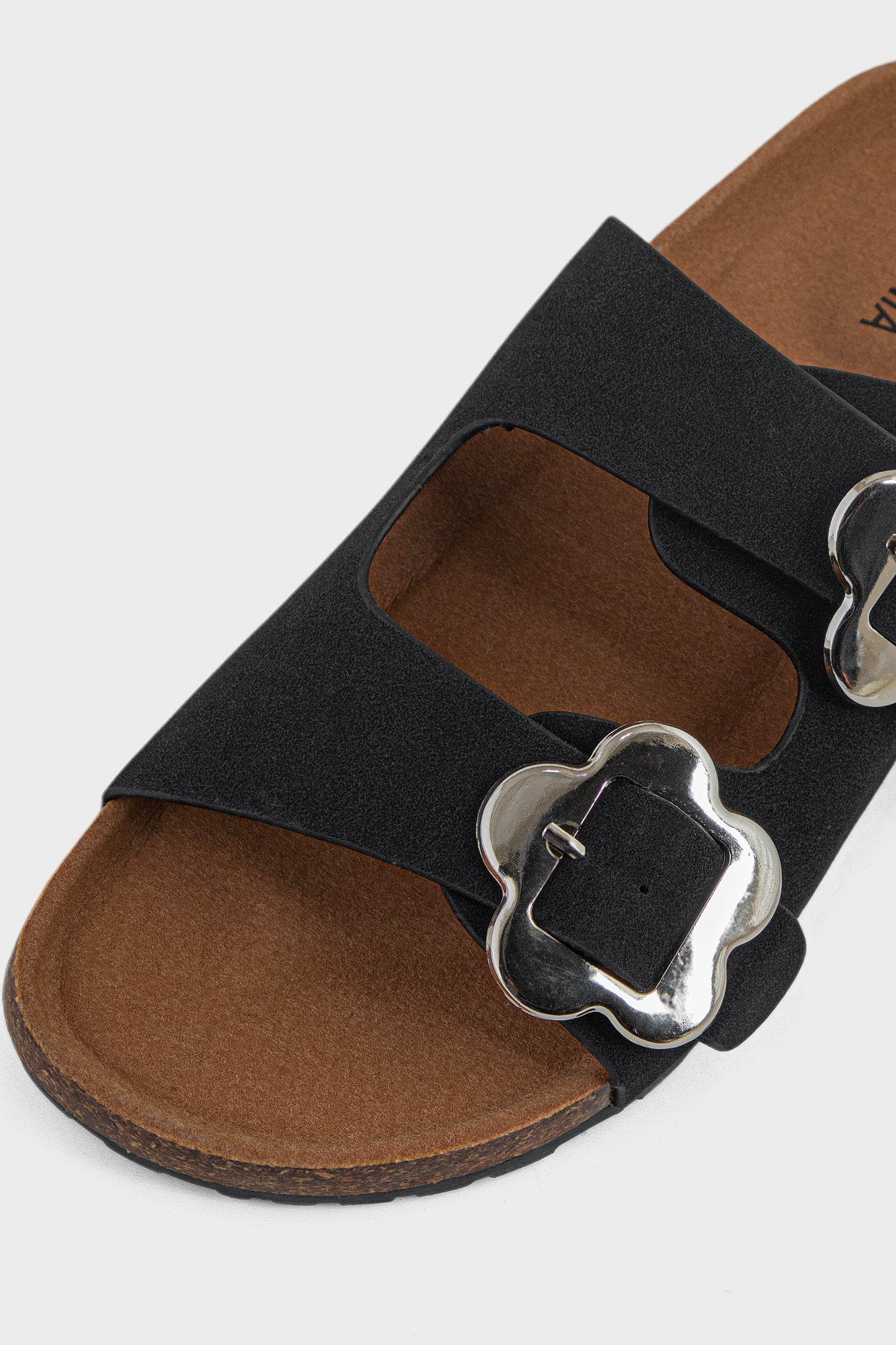 Shop Comfort Slip On IK0110-Black | Premium Women Shoes UAE