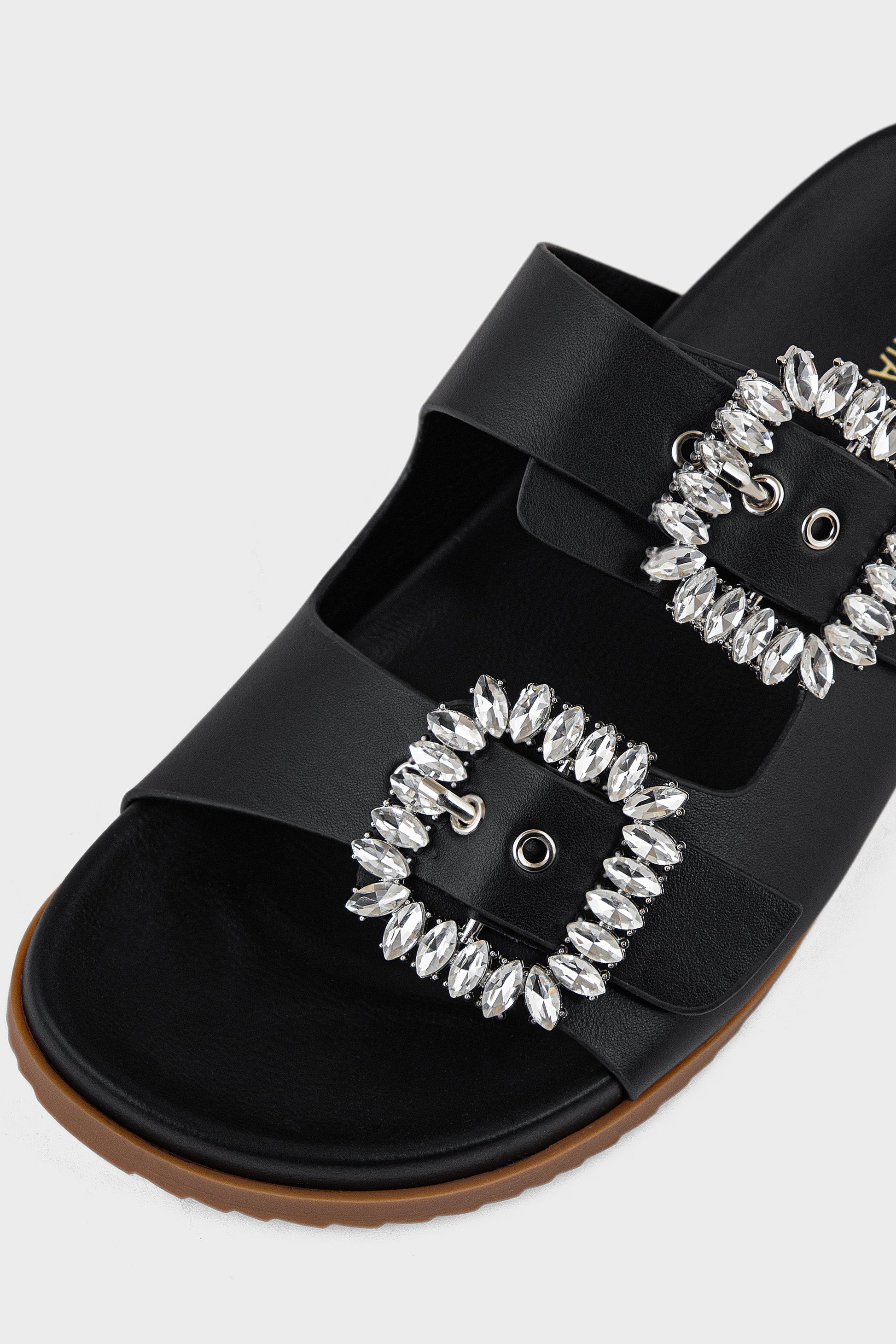 Shop Comfort Slip On IK0112-Black | Premium Women Shoes UAE.