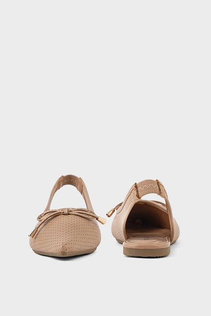 Beige', 'footwear', 'shoes', 'fashion', 'comfortable