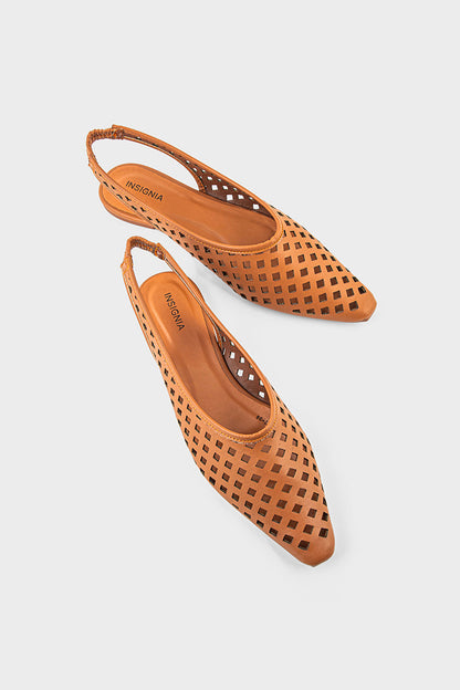 IC4007-Tan', 'footwear